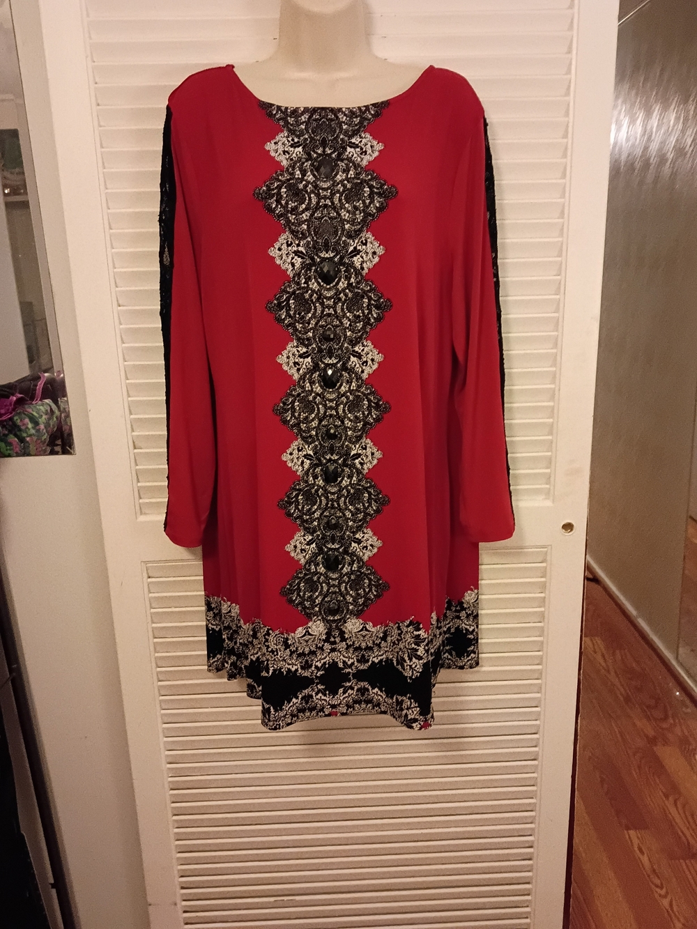 Style & Co. Red Long-Sleeve Shift Dress with Black Metallic Trim - Picture 4 of 8
